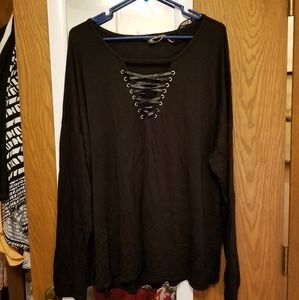 Moral fiber long sleeve lace front tee